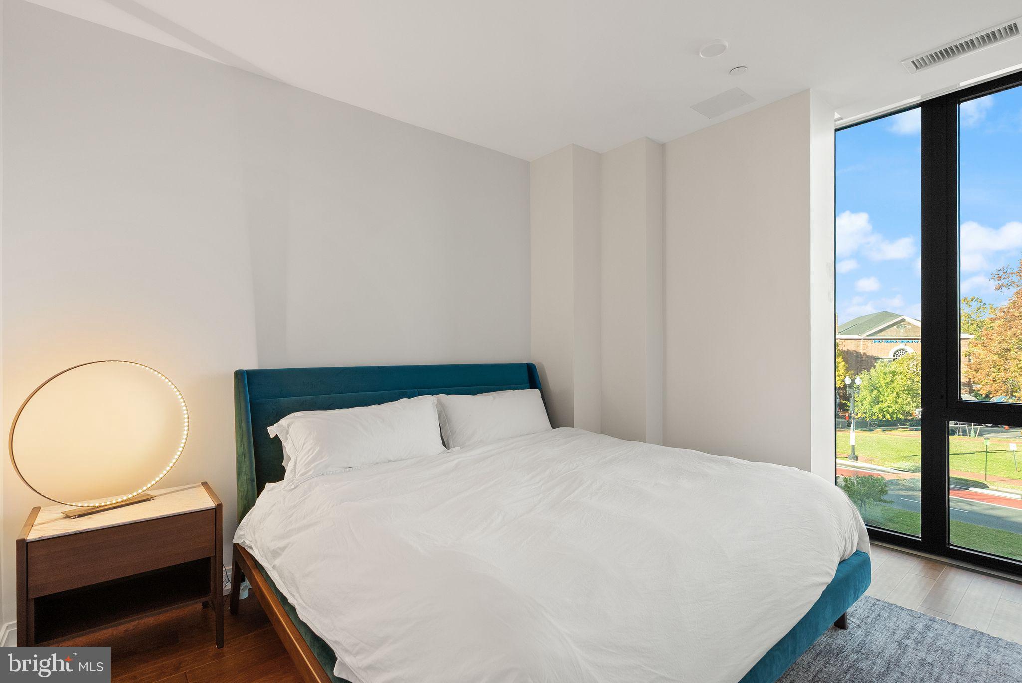 1111 PENNSYLVANIA AVENUE SE 304