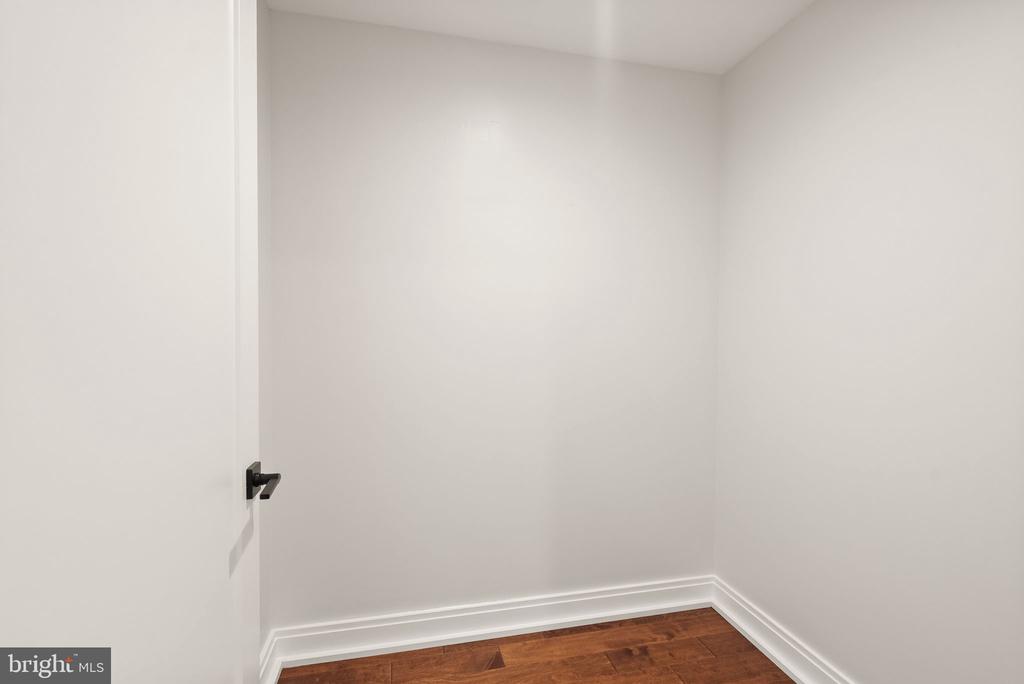 1111 PENNSYLVANIA AVENUE SE 304