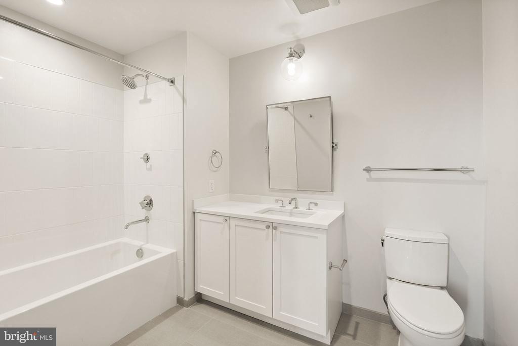 1111 PENNSYLVANIA AVENUE SE 304