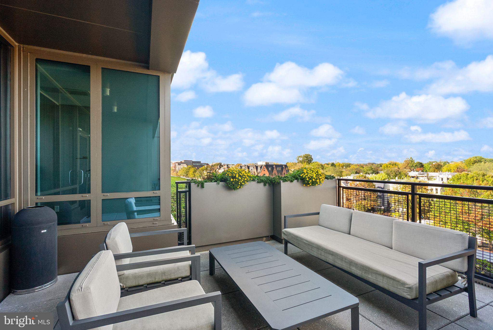 1111 PENNSYLVANIA AVENUE SE 304