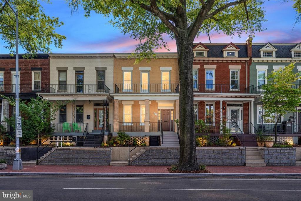 228 RHODE ISLAND AVENUE NW