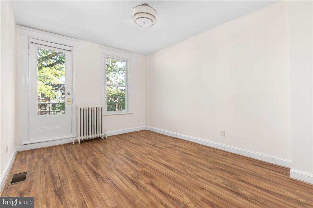 228 RHODE ISLAND AVENUE NW