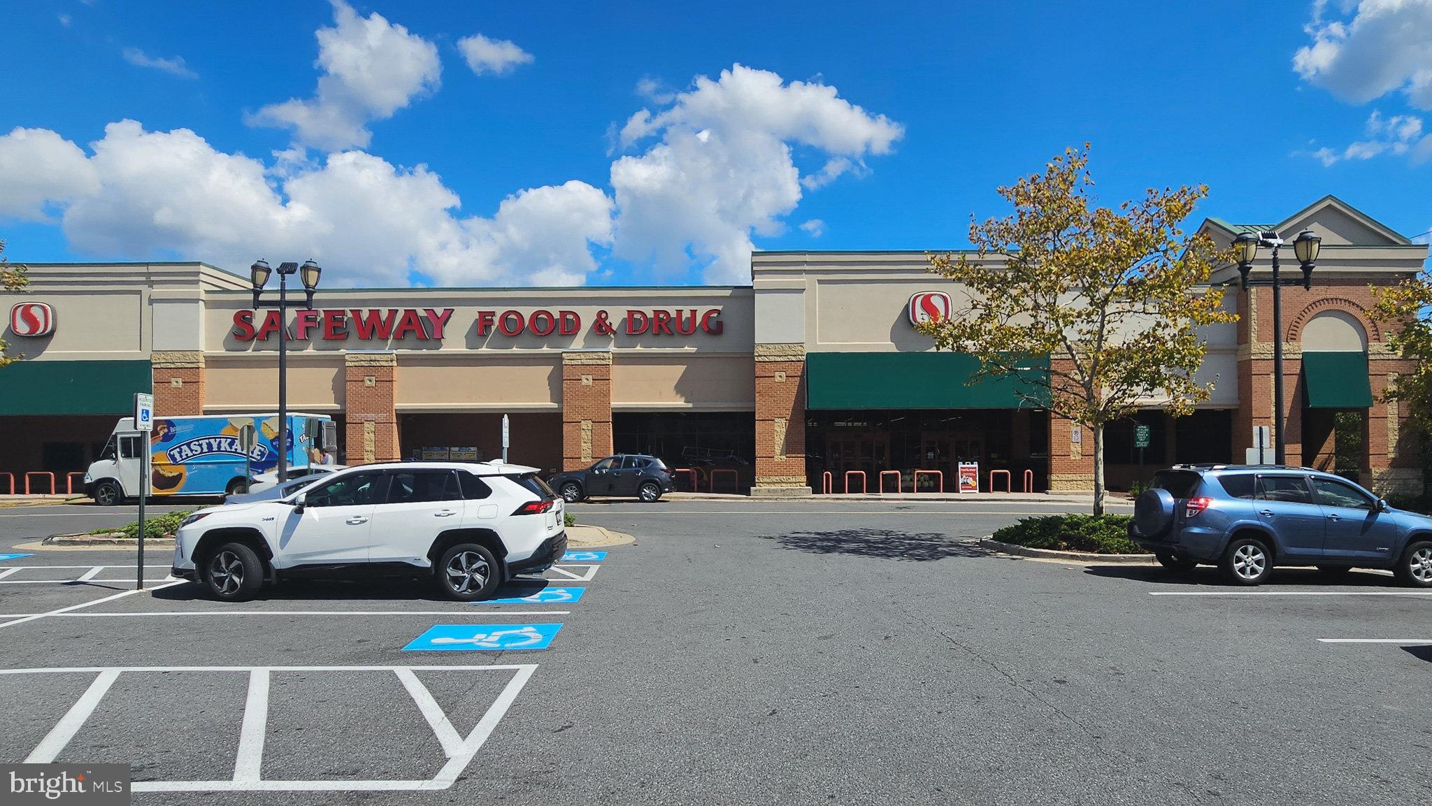 801 PLEASANT DRIVE 80115