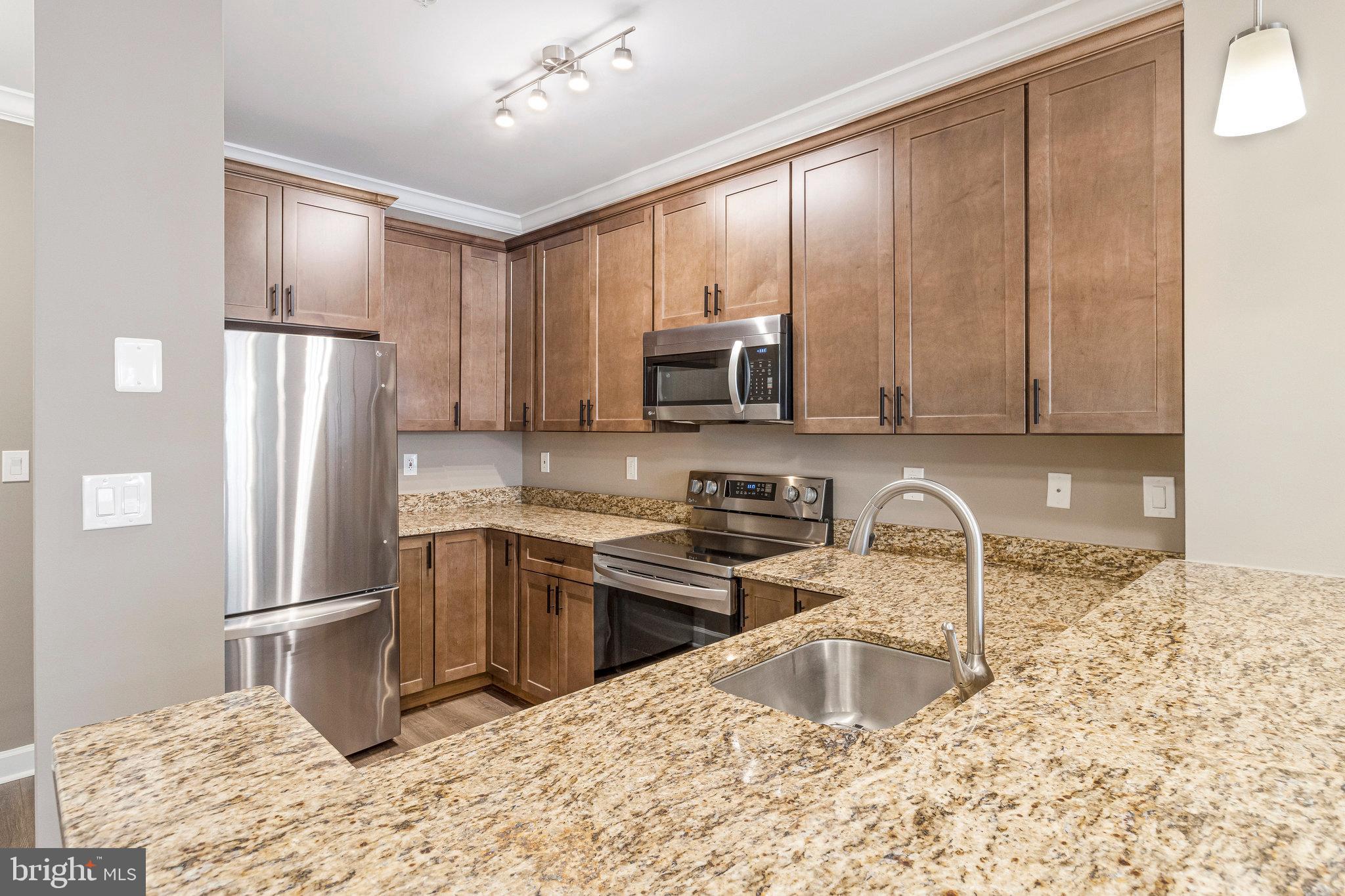 801 PLEASANT DRIVE 80115