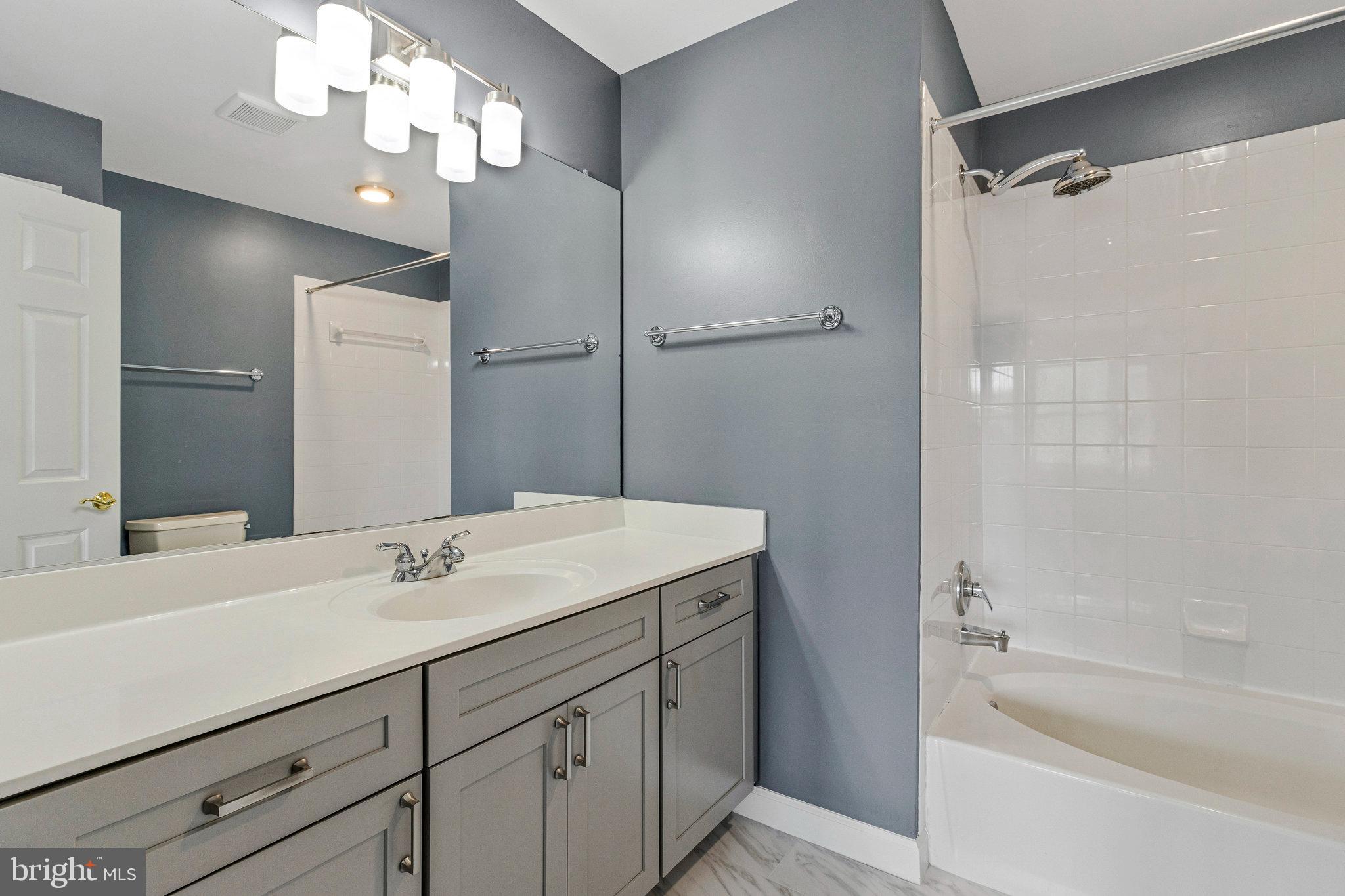 801 PLEASANT DRIVE 80115