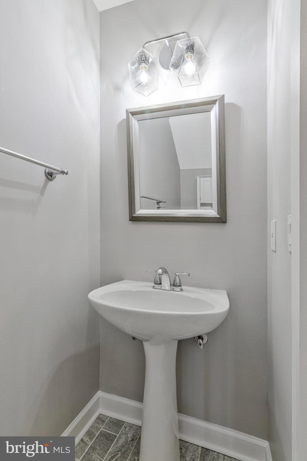 801 PLEASANT DRIVE 80115