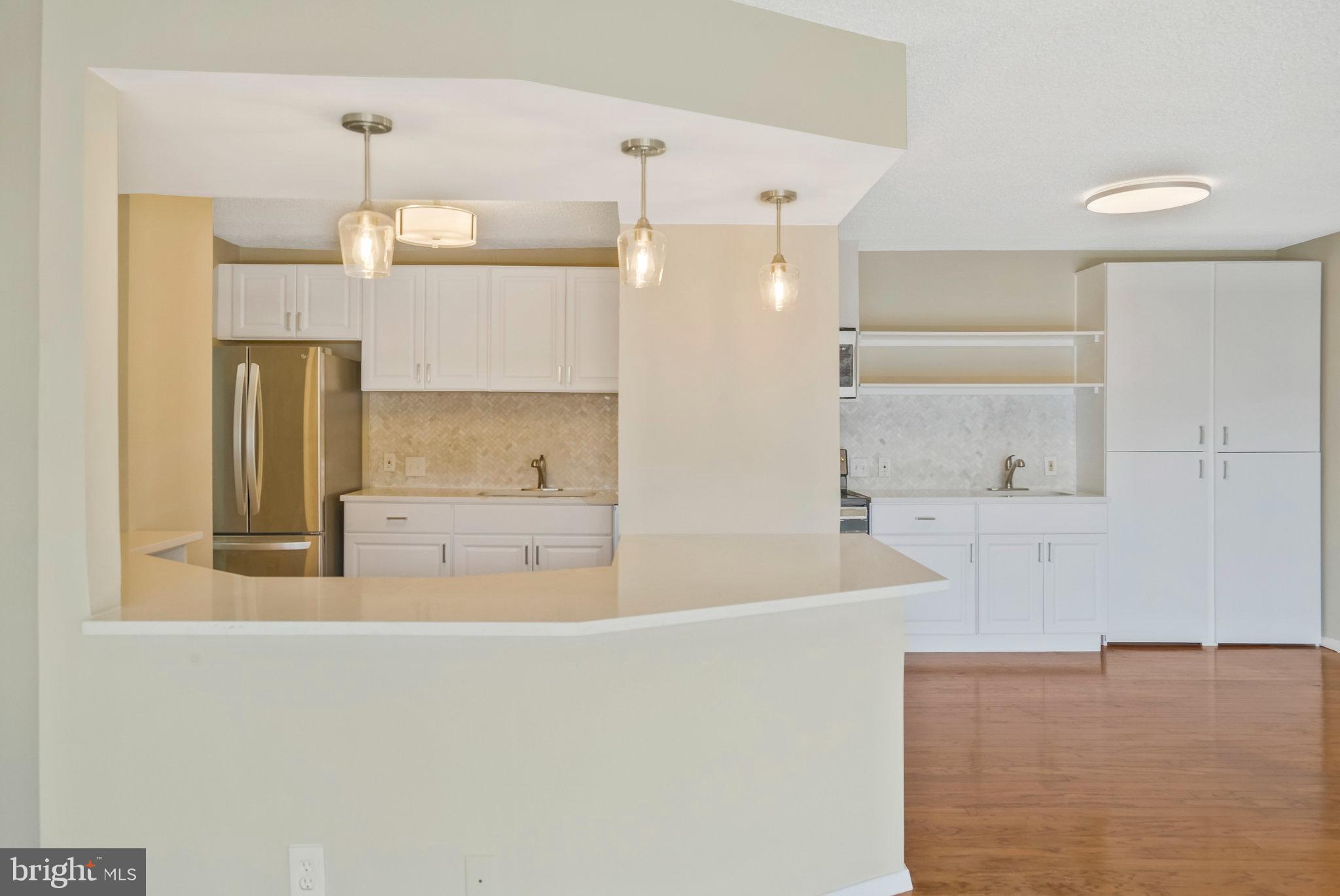 3800 FAIRFAX DRIVE Unit: 810