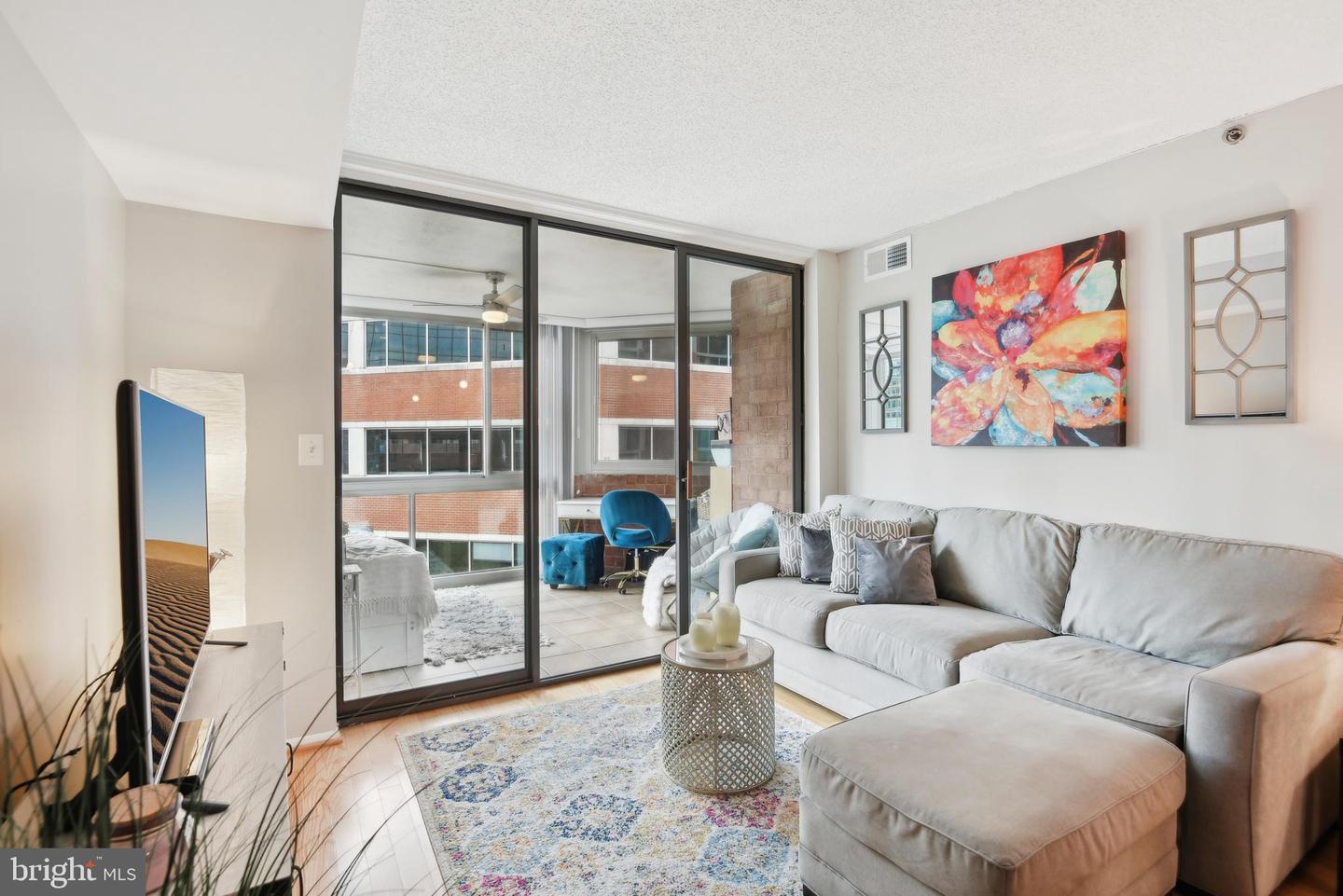 1001 N Vermont St #608