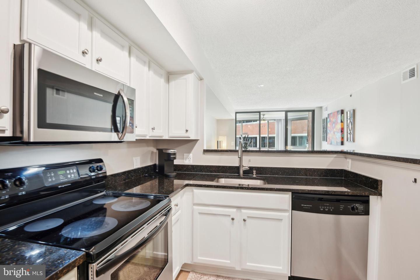 1001 N Vermont St #608