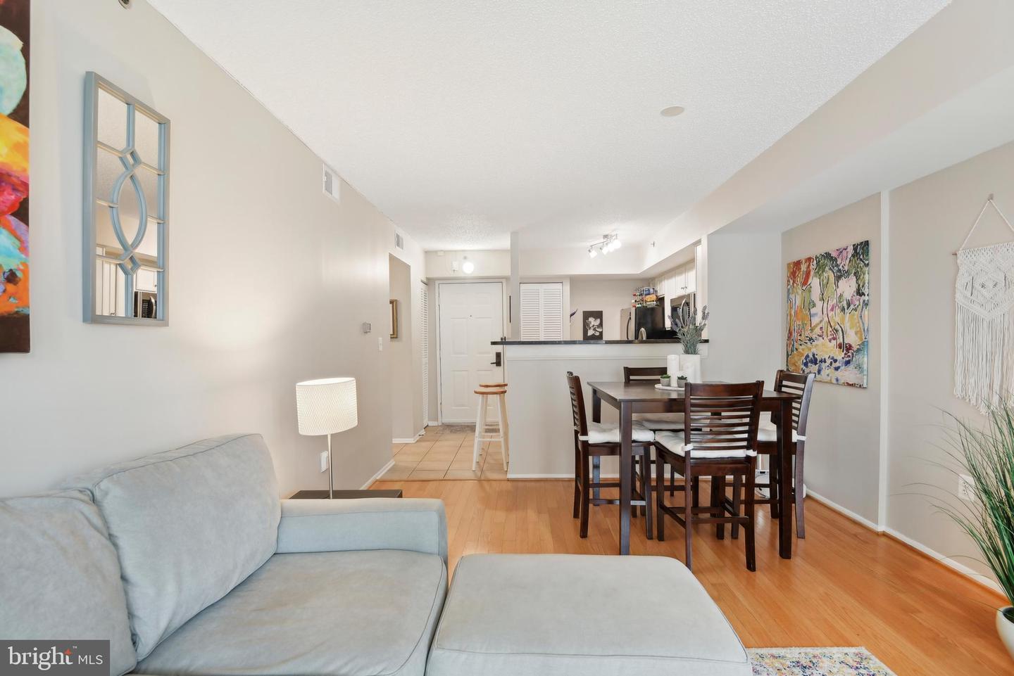 1001 N Vermont St #608