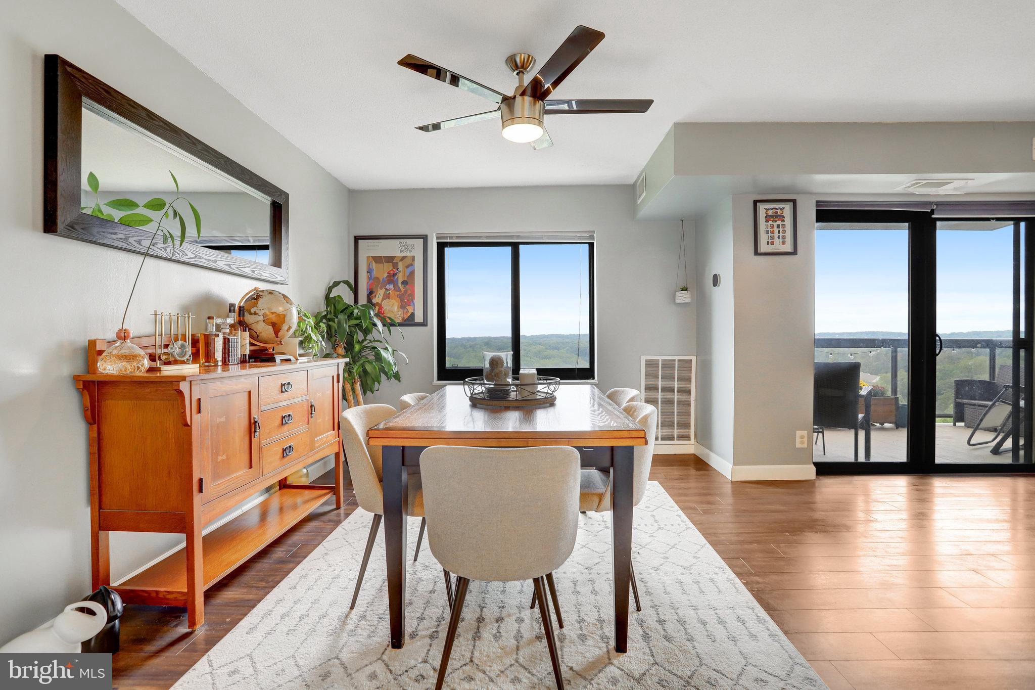 309 Yoakum PARKWAY Unit: 1609