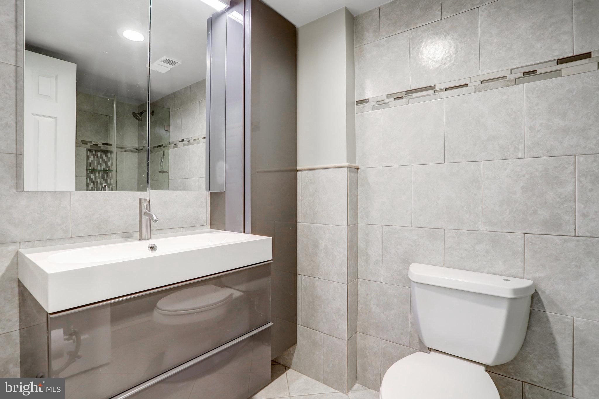 309 Yoakum PARKWAY Unit: 1609