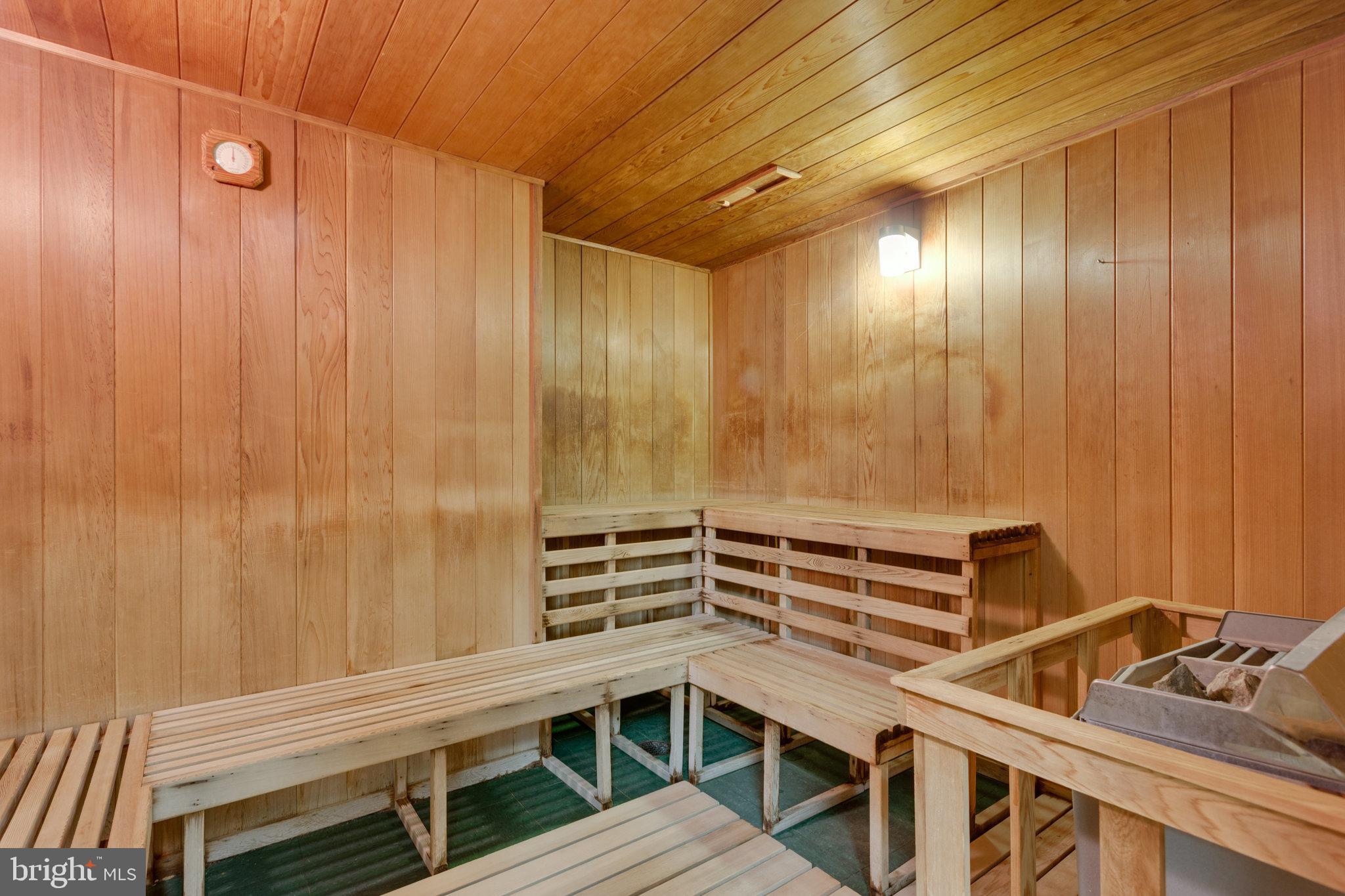 309 Yoakum PARKWAY Unit: 1609