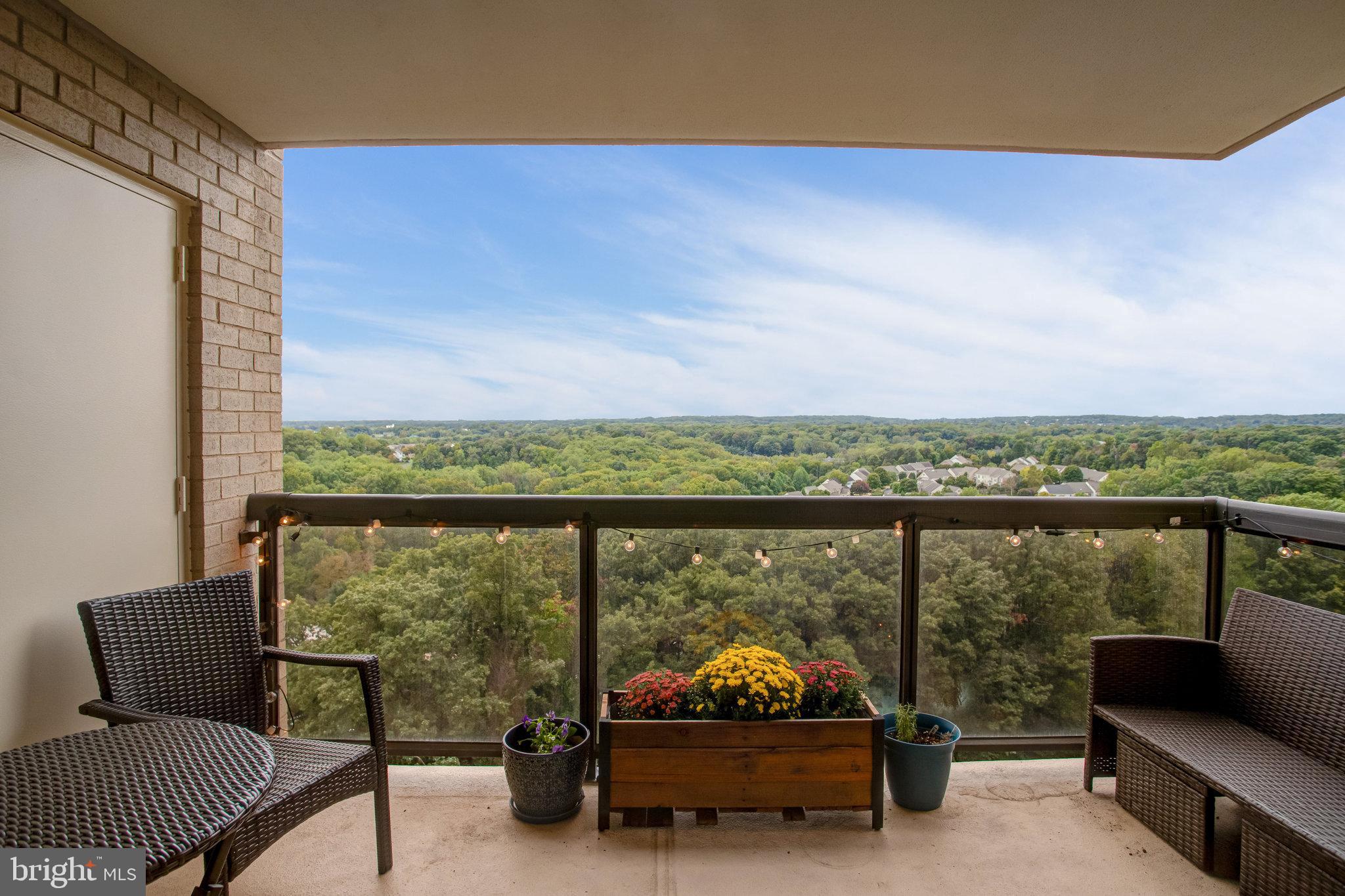 309 Yoakum PARKWAY Unit: 1609
