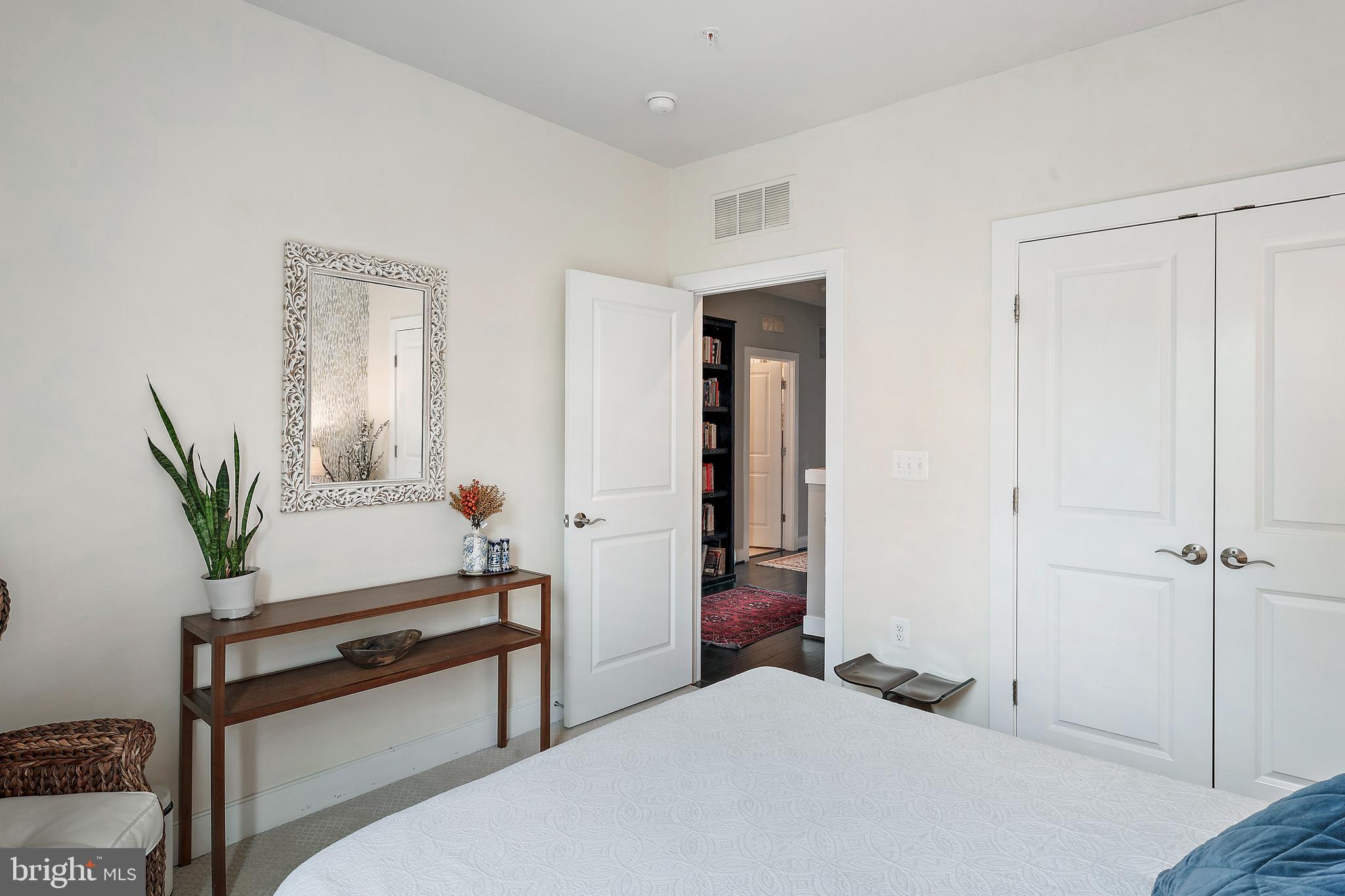 2109 Main Line Blvd #101