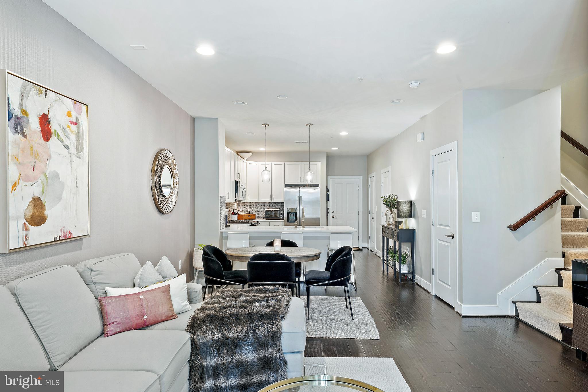 2109 Main Line Blvd #101