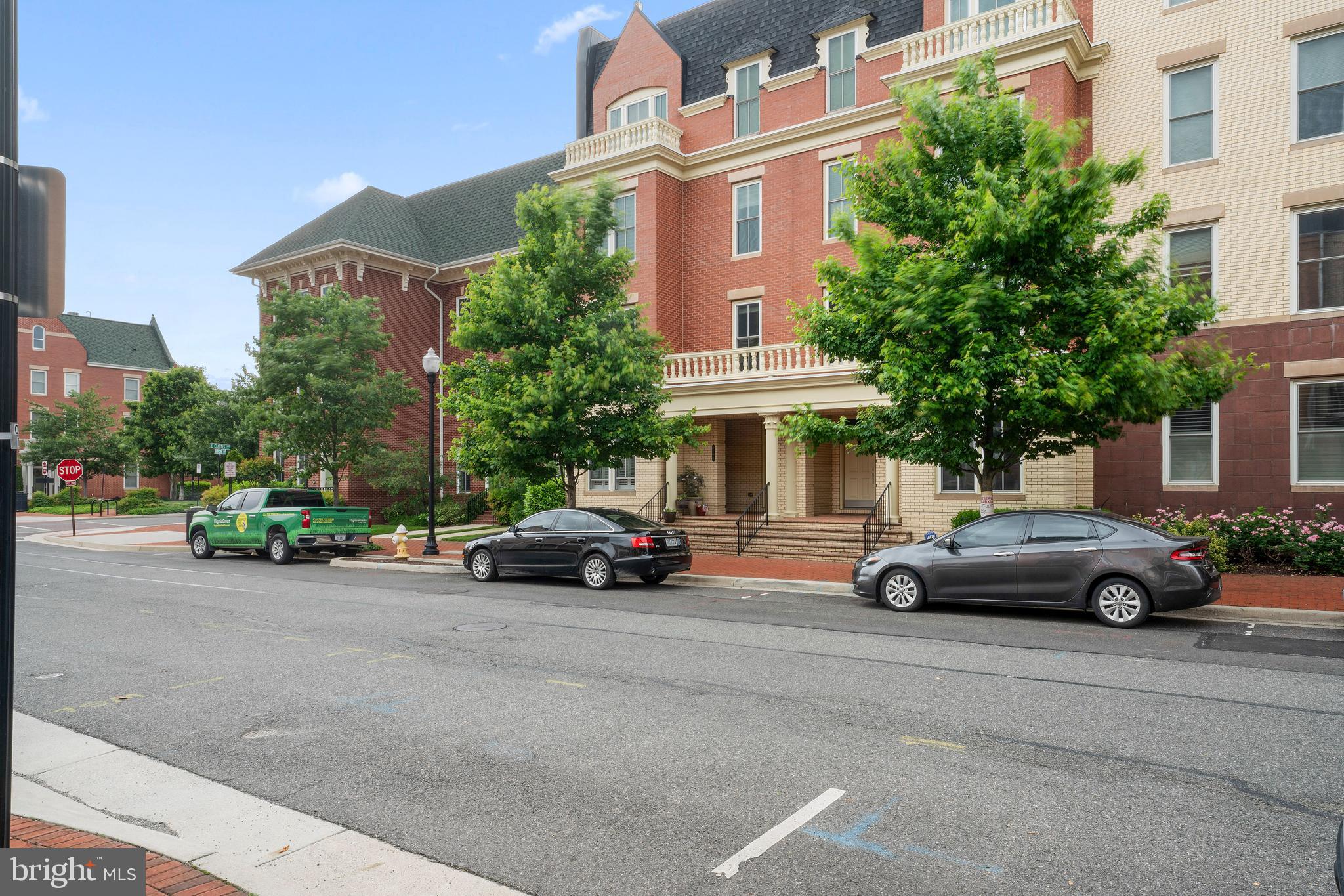 2109 Main Line Blvd #101