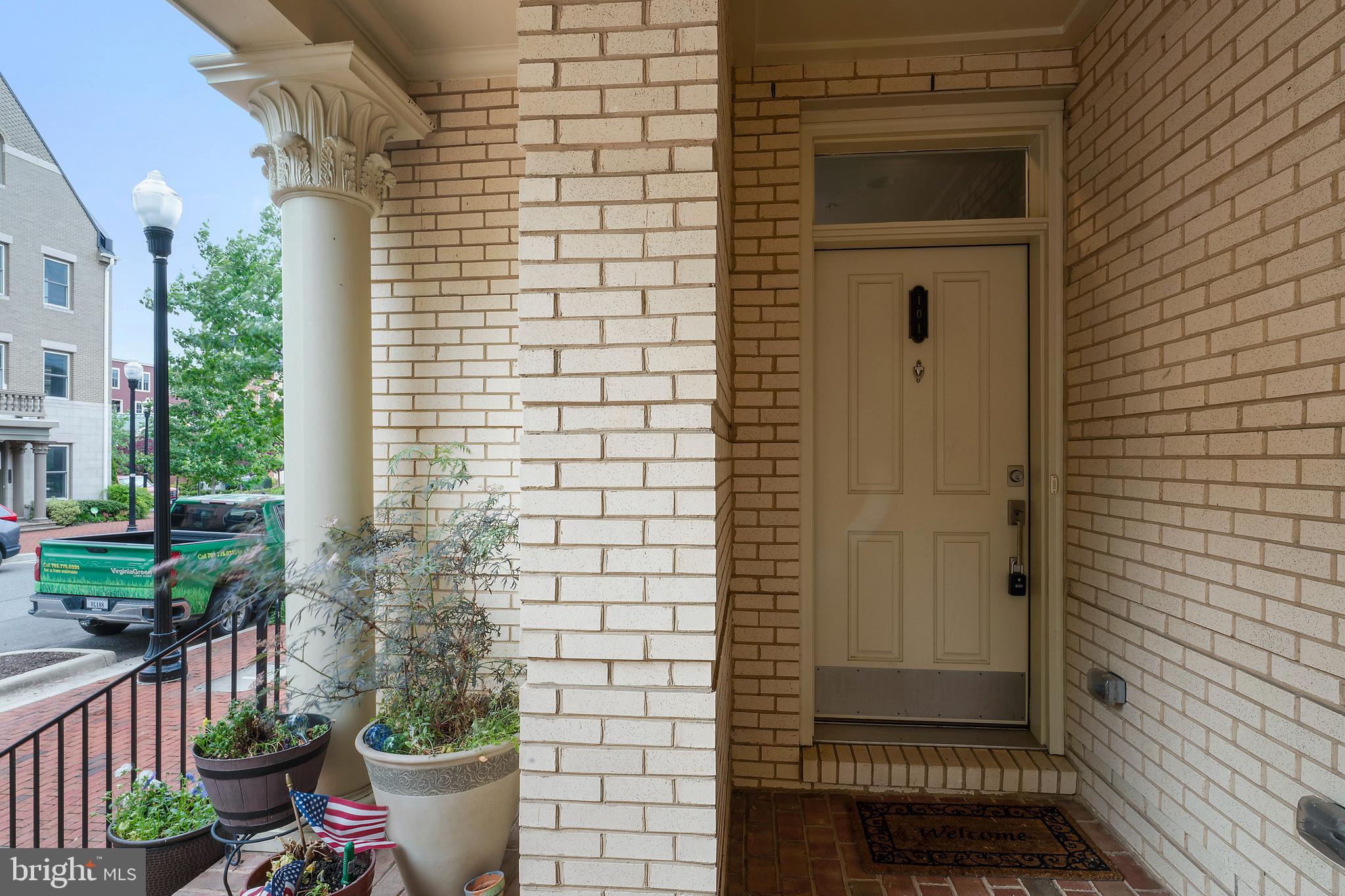 2109 Main Line Blvd #101