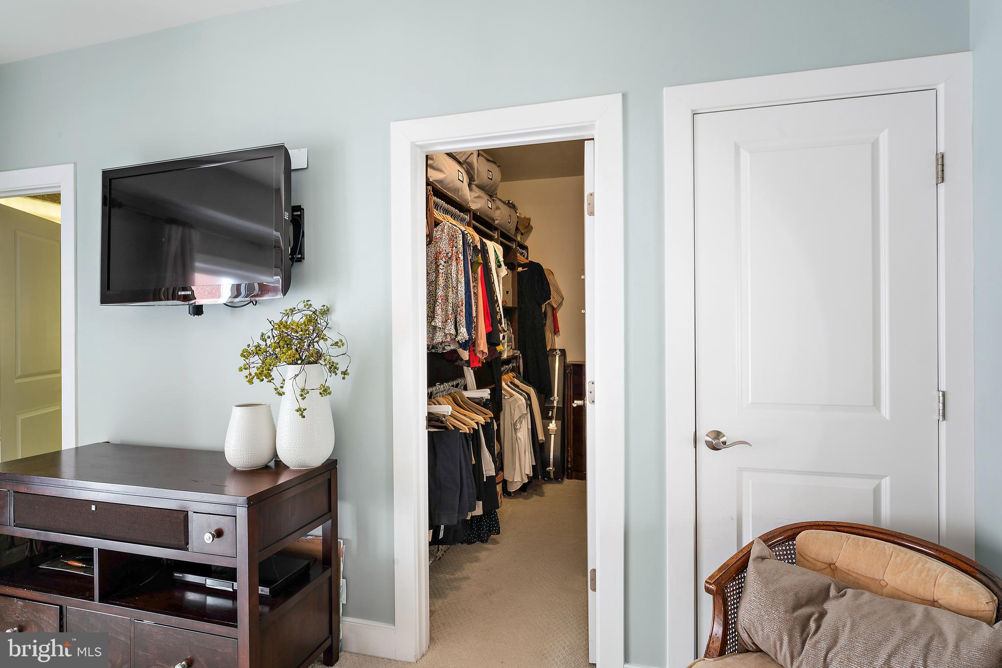 2109 Main Line Blvd #101