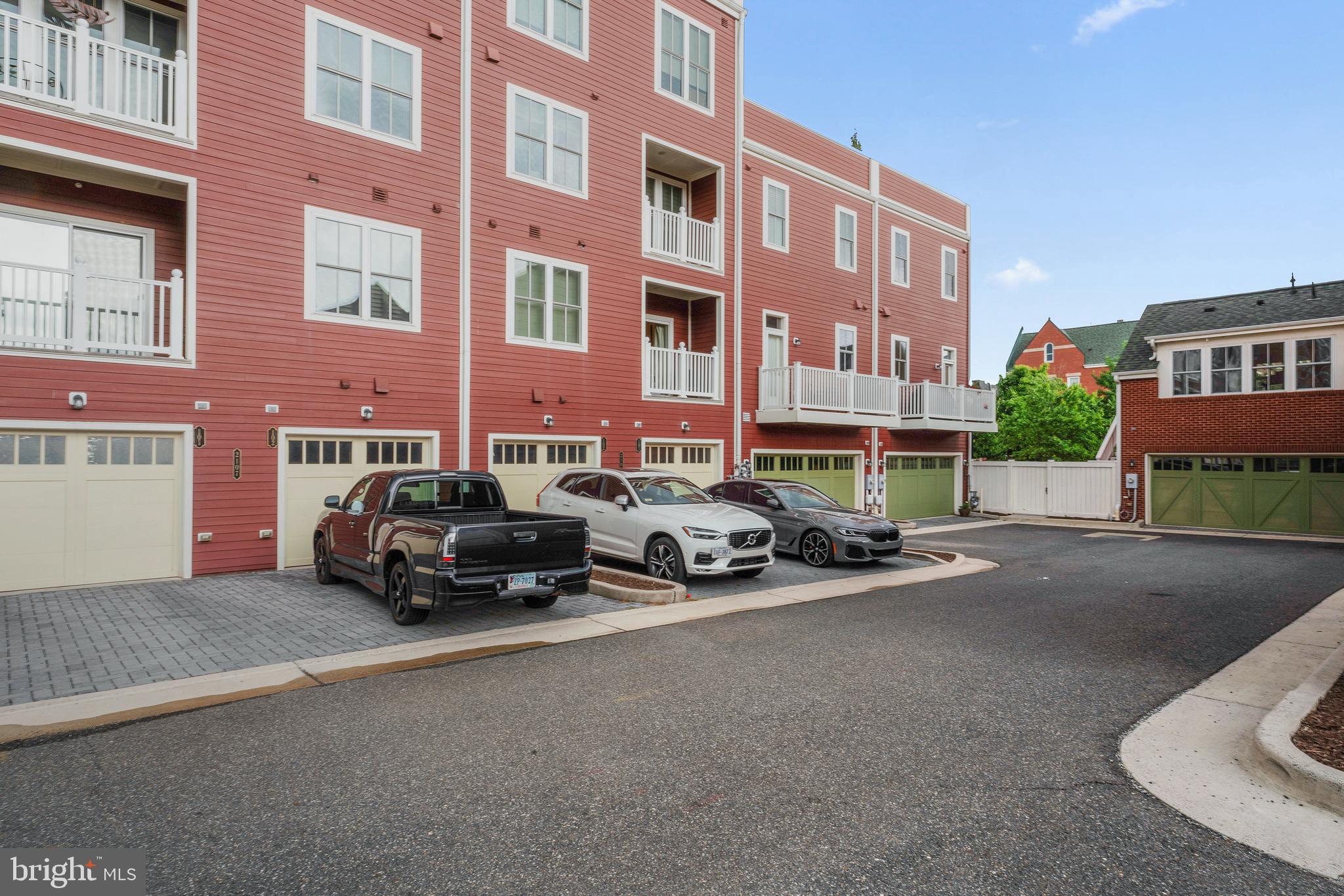 2109 Main Line Blvd #101