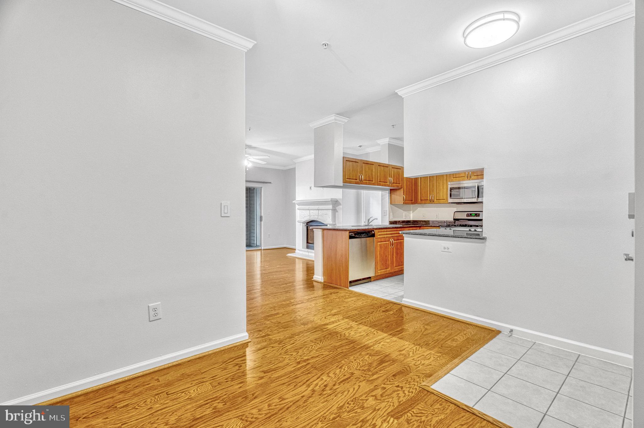 12937 Centre Park Cir #104