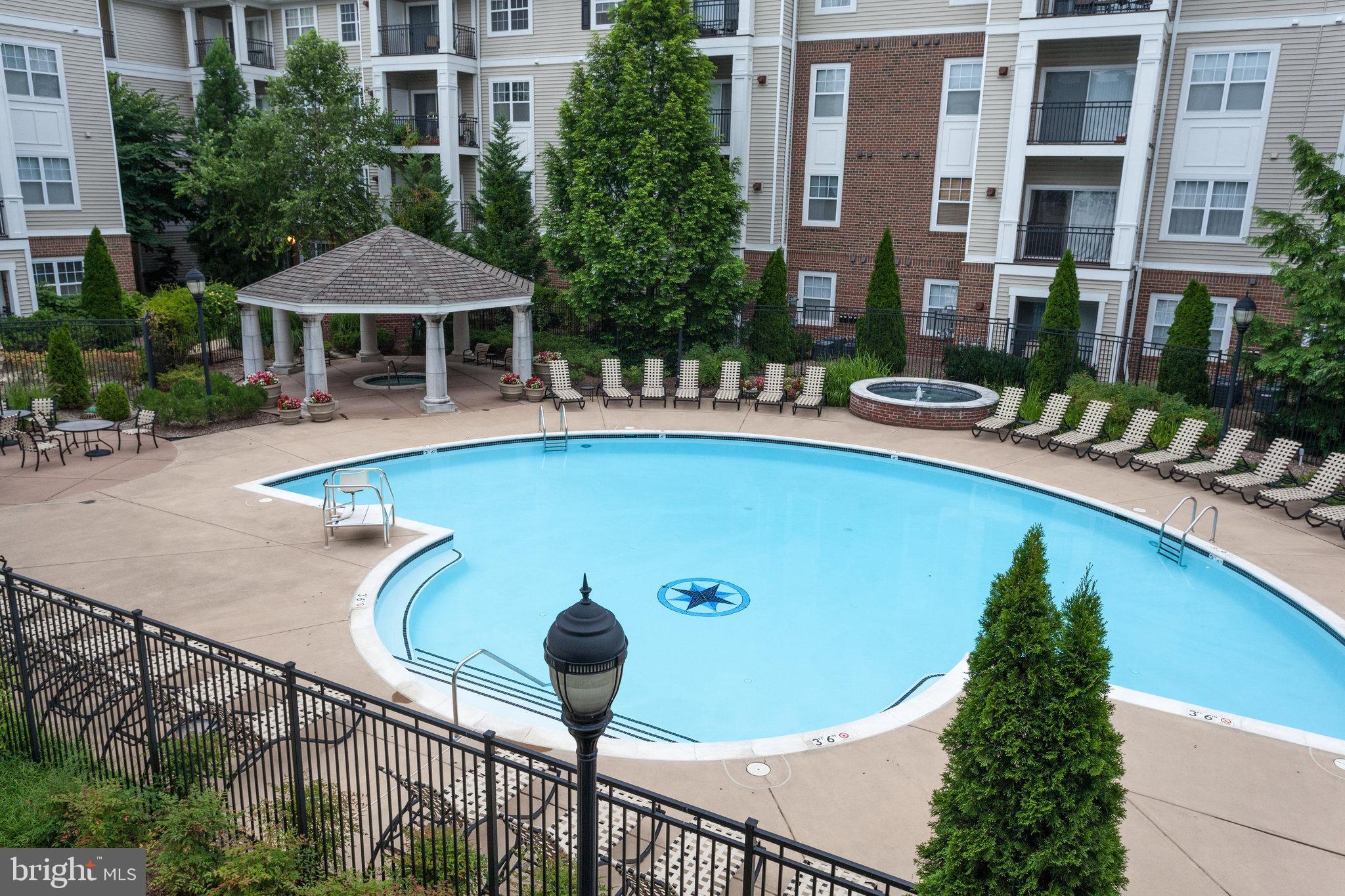 12937 Centre Park Cir #104