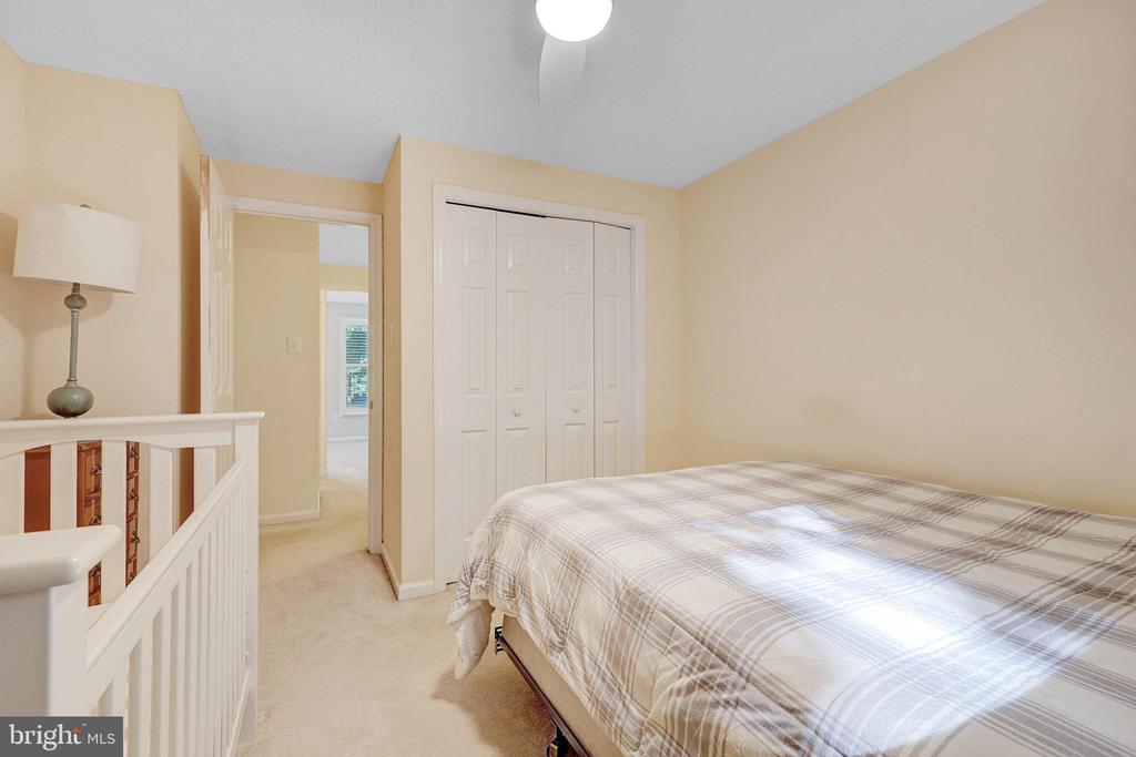 1503 TWISTED OAK DR