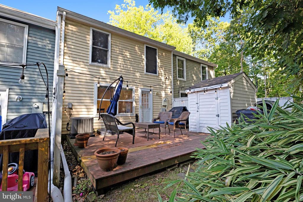 1503 TWISTED OAK DR