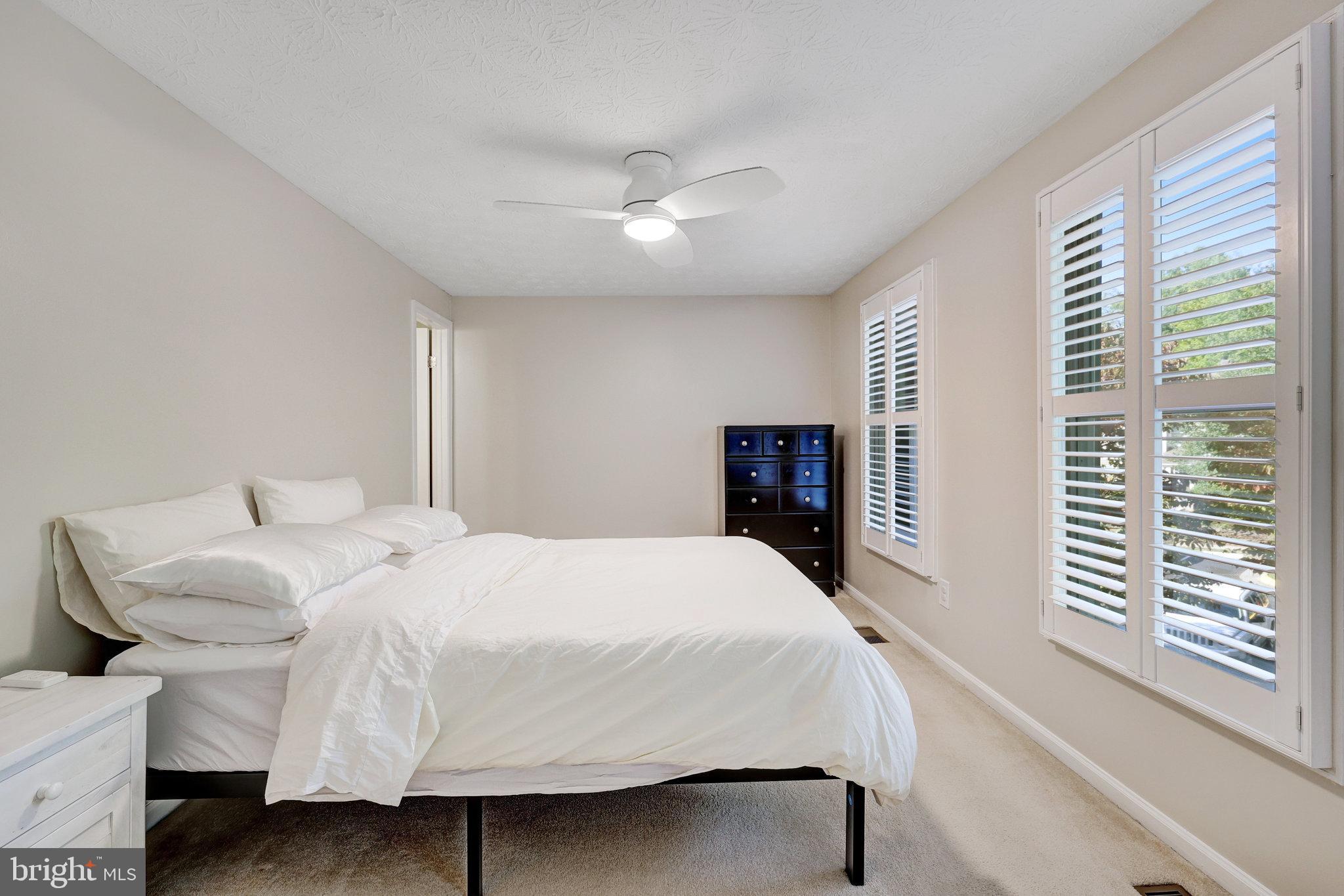 1503 TWISTED OAK DR
