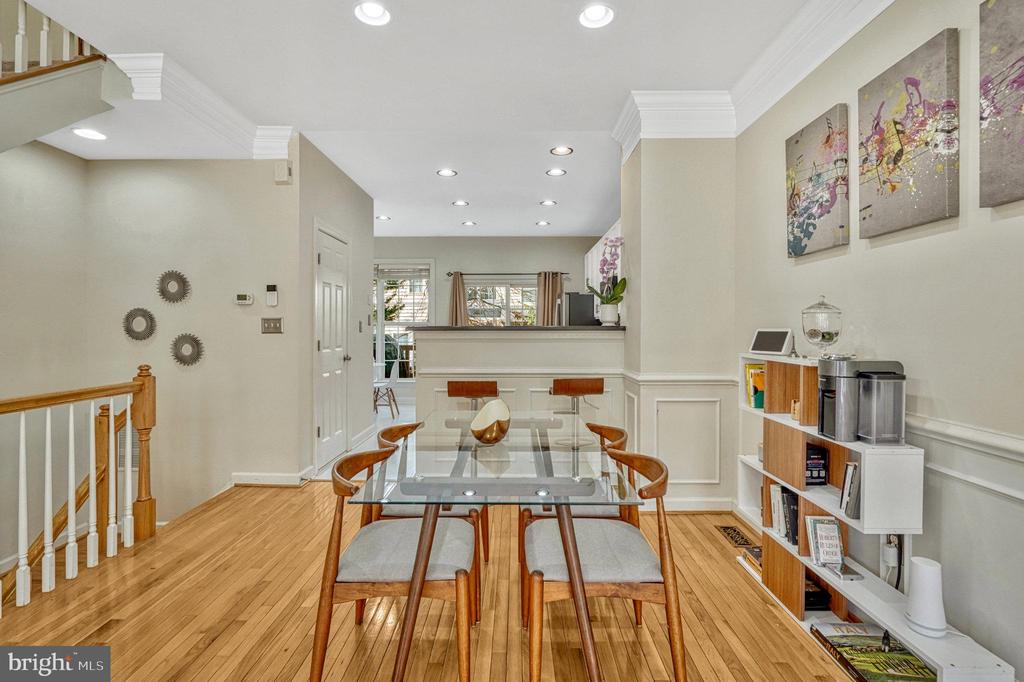 4158 TIMBER LOG WAY