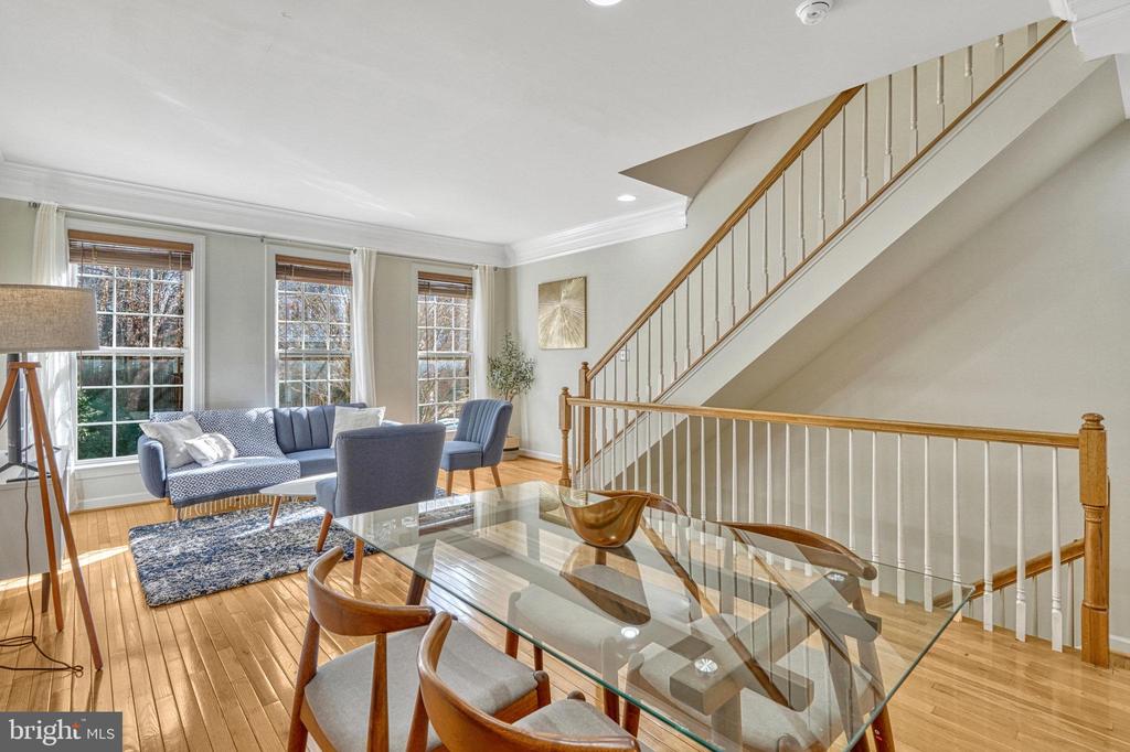 4158 TIMBER LOG WAY