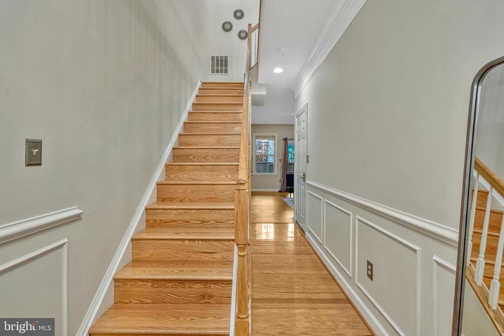 4158 TIMBER LOG WAY