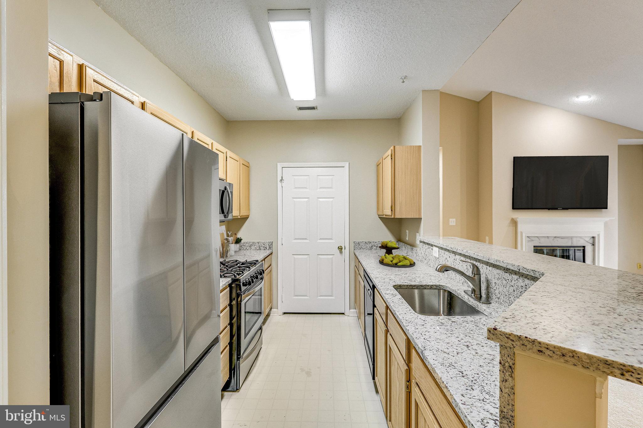 1700 LAKE SHORE CREST DR #34