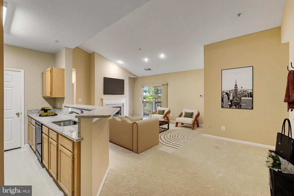 1700 LAKE SHORE CREST DR #34