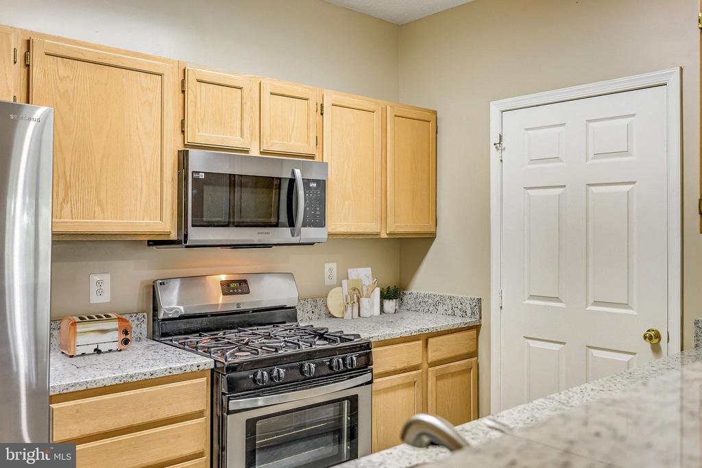1700 LAKE SHORE CREST DR #34