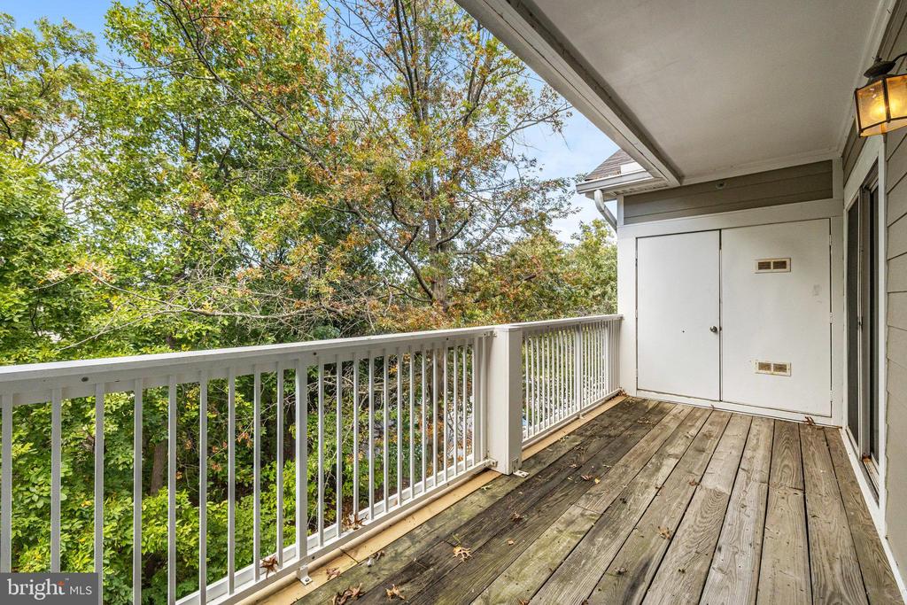 1700 LAKE SHORE CREST DR #34