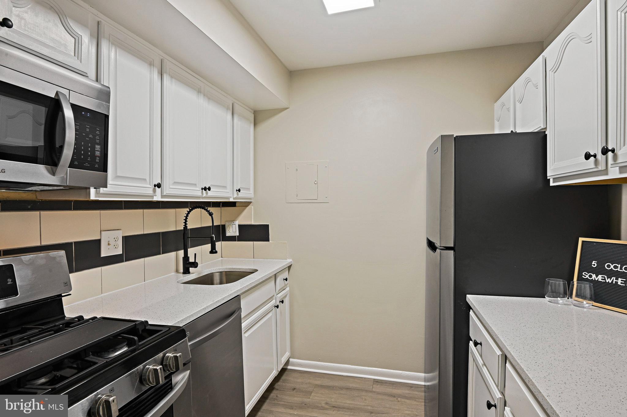 11619 VANTAGE HILL ROAD 1A