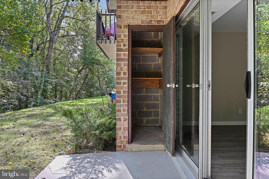 11619 VANTAGE HILL ROAD 1A