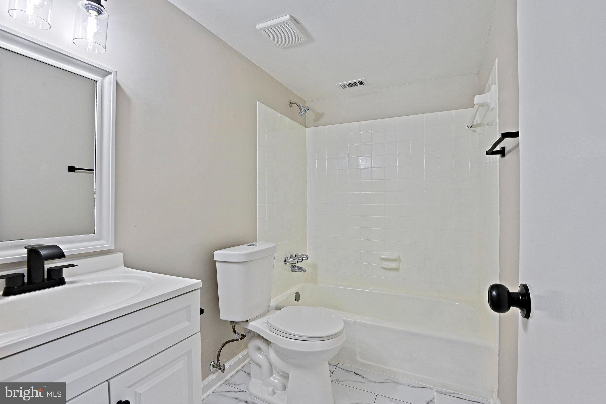 11619 VANTAGE HILL ROAD 1A