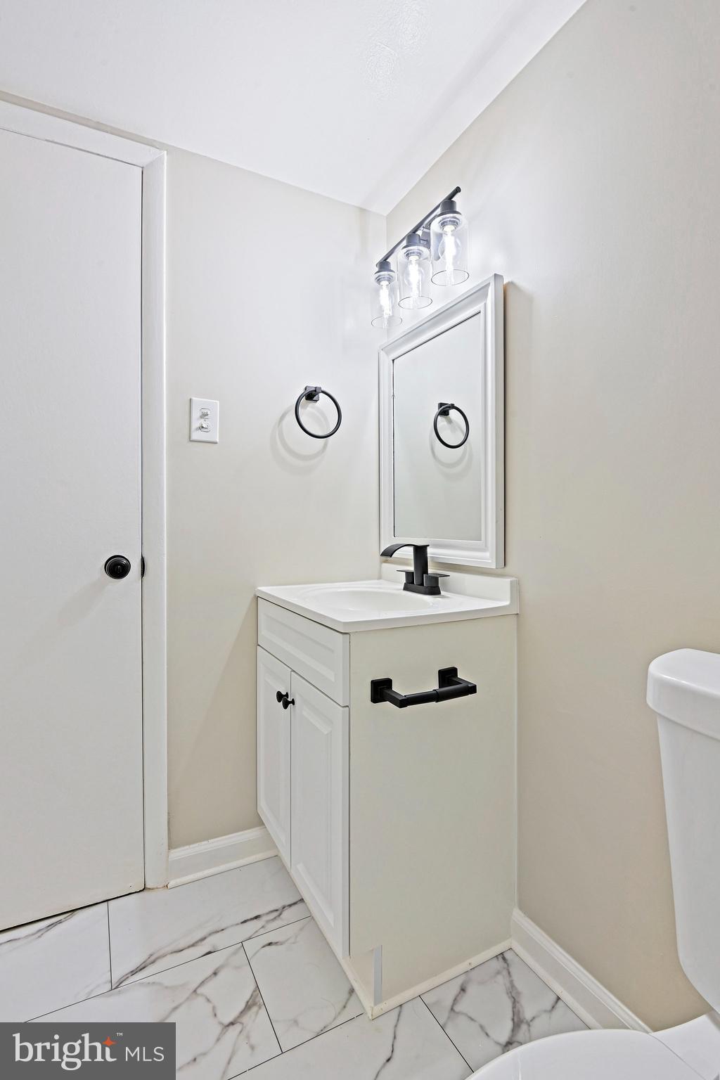 11619 VANTAGE HILL ROAD 1A