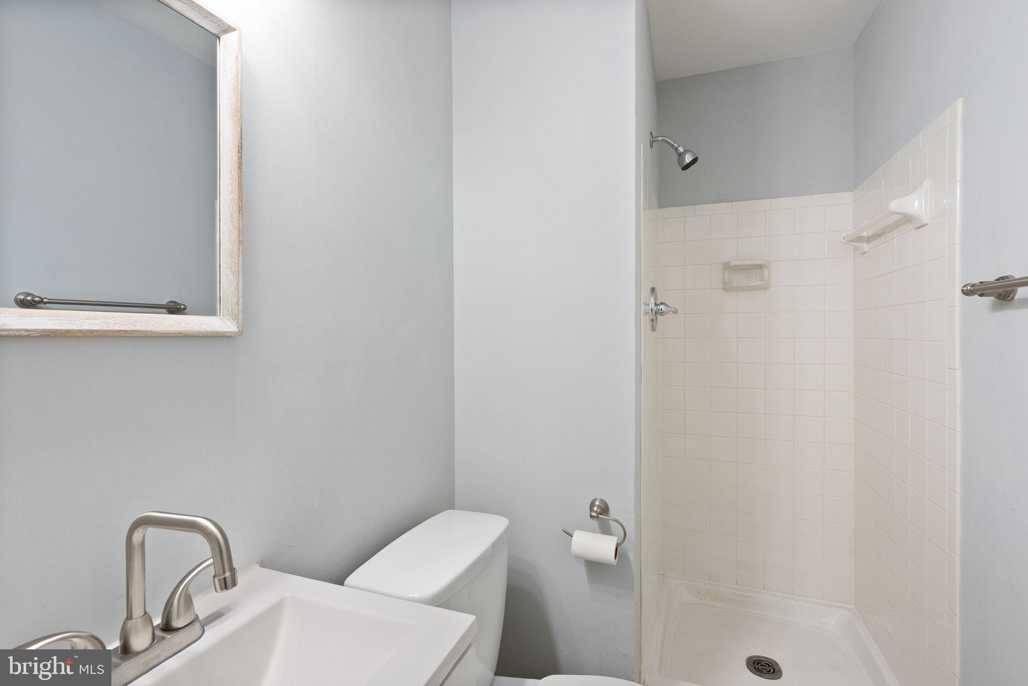 8205 CEDAR LANDING COURT