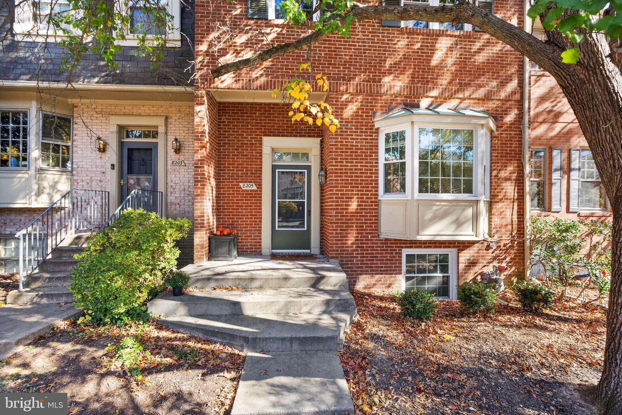 8205 CEDAR LANDING COURT