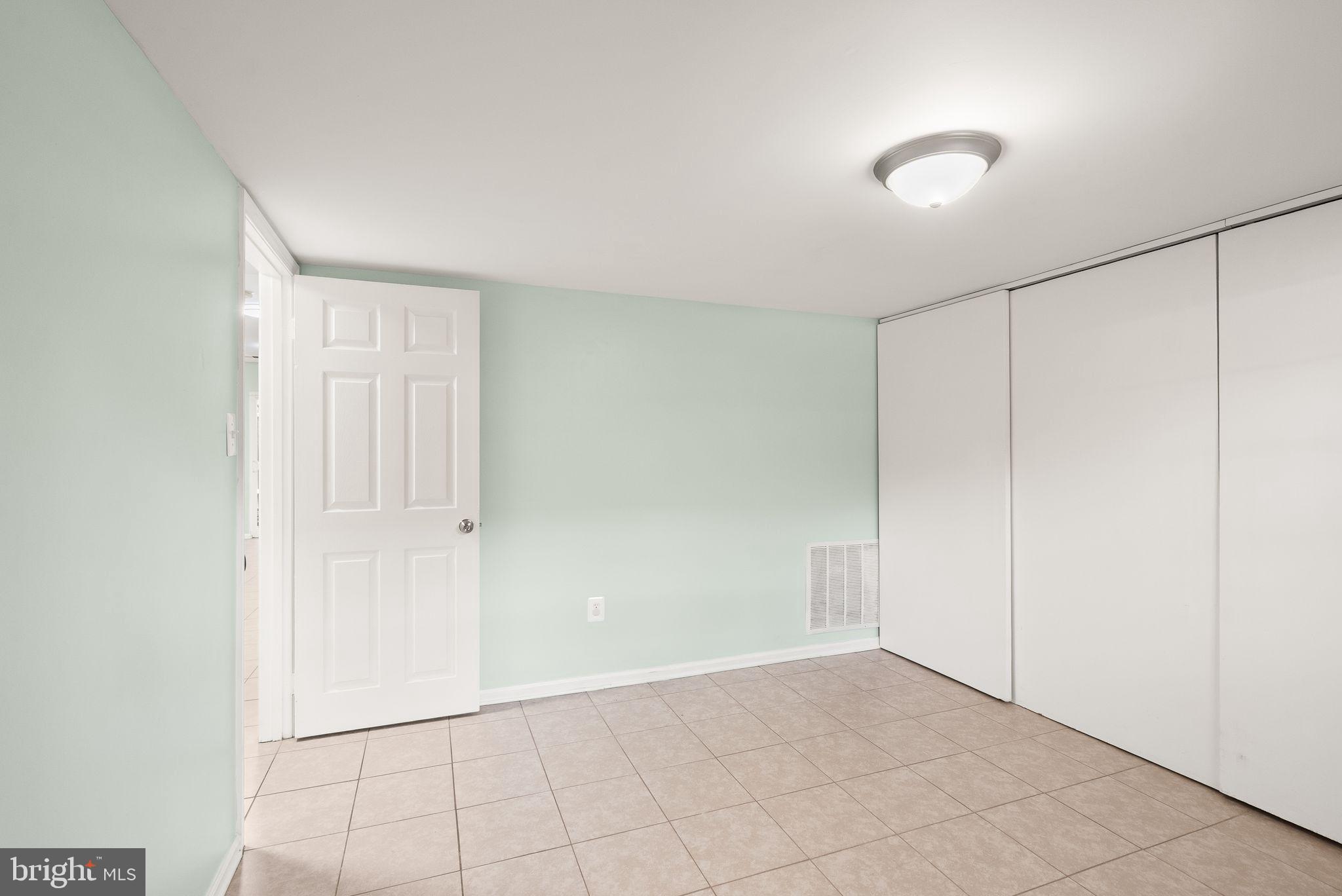 8205 CEDAR LANDING COURT