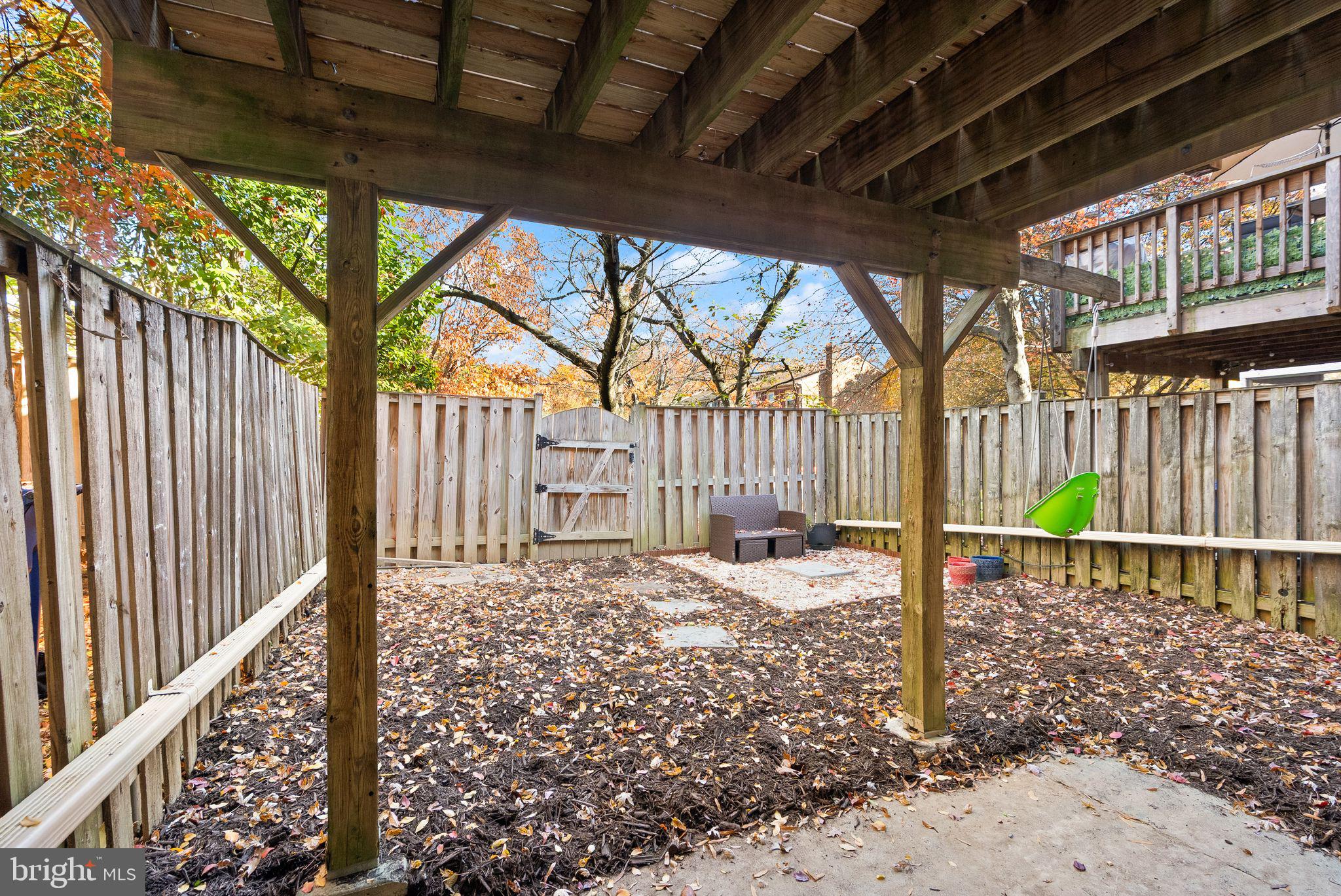 8205 CEDAR LANDING COURT