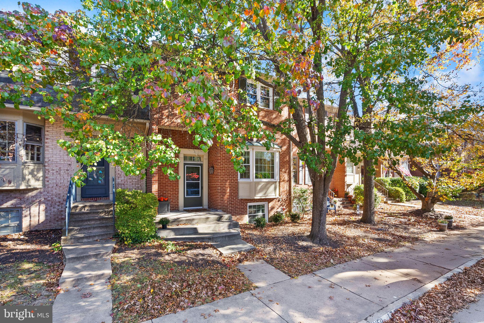 8205 CEDAR LANDING COURT