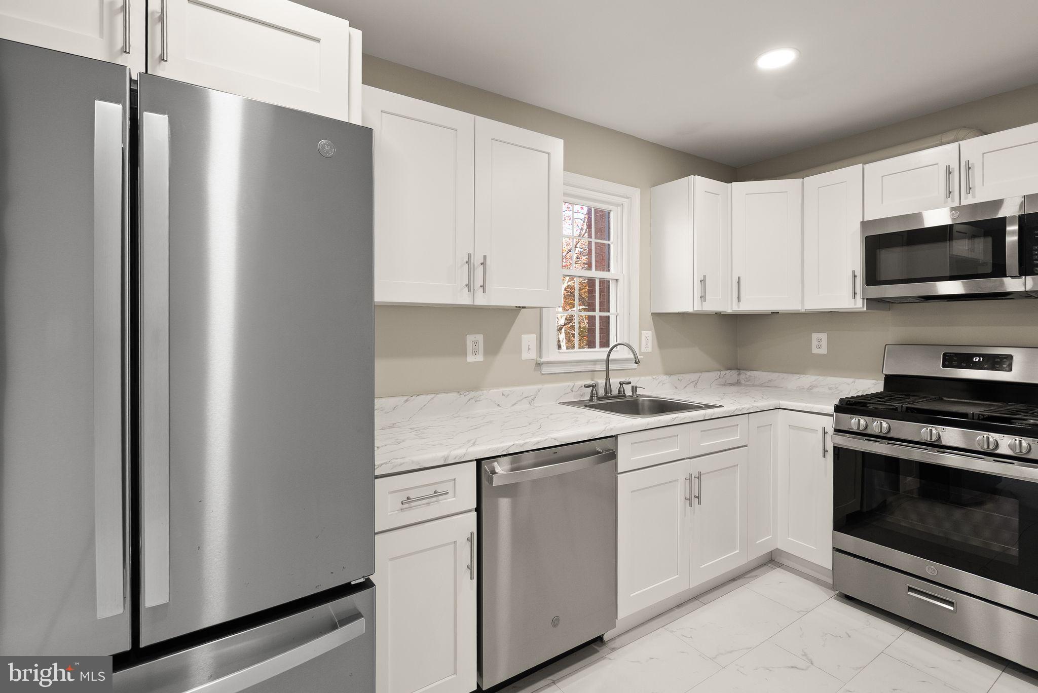 8205 CEDAR LANDING COURT