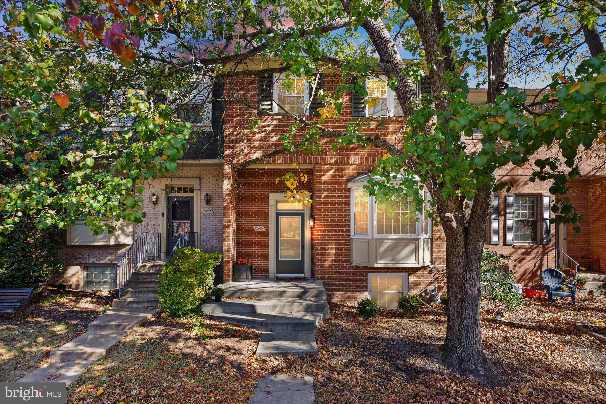 8205 CEDAR LANDING COURT