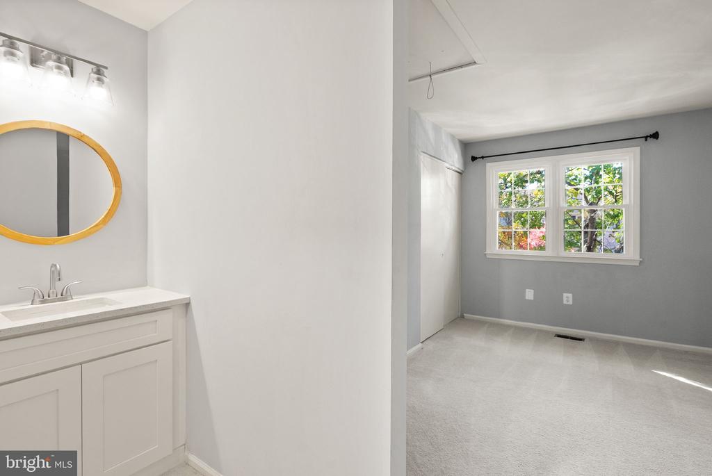 8205 CEDAR LANDING COURT