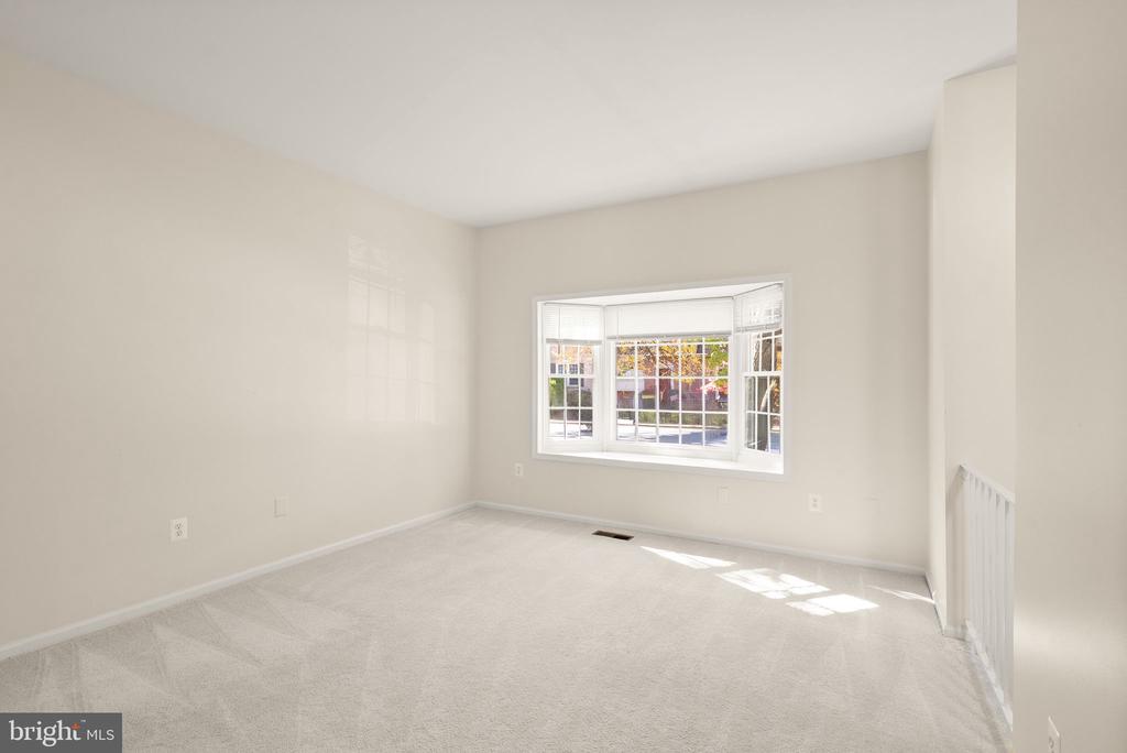 8205 CEDAR LANDING COURT
