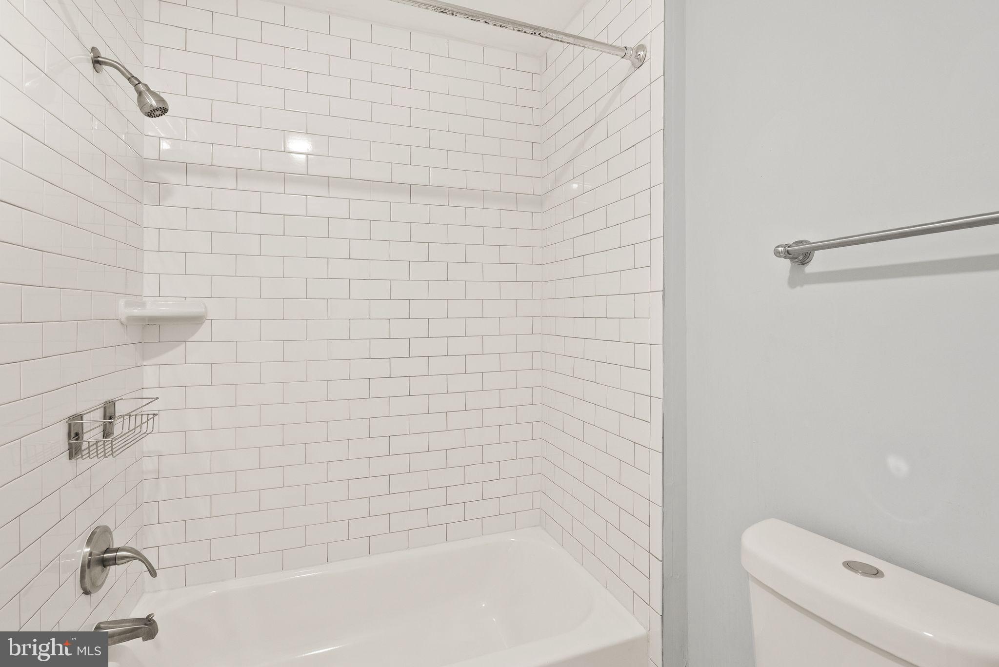 8205 CEDAR LANDING COURT